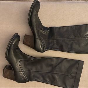Frye Rory Scrunch Boot Size 8.5 Black Vintage Leather